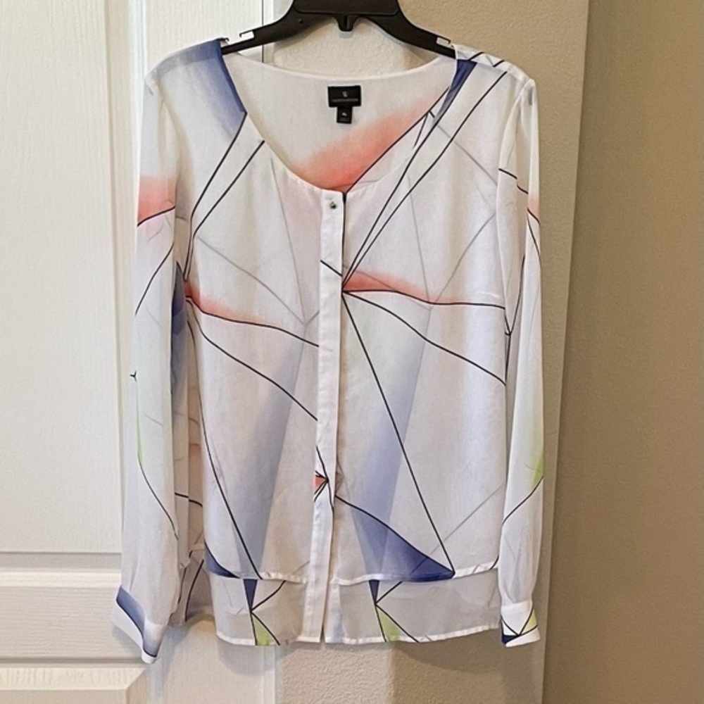 Abstract print button up blouse
